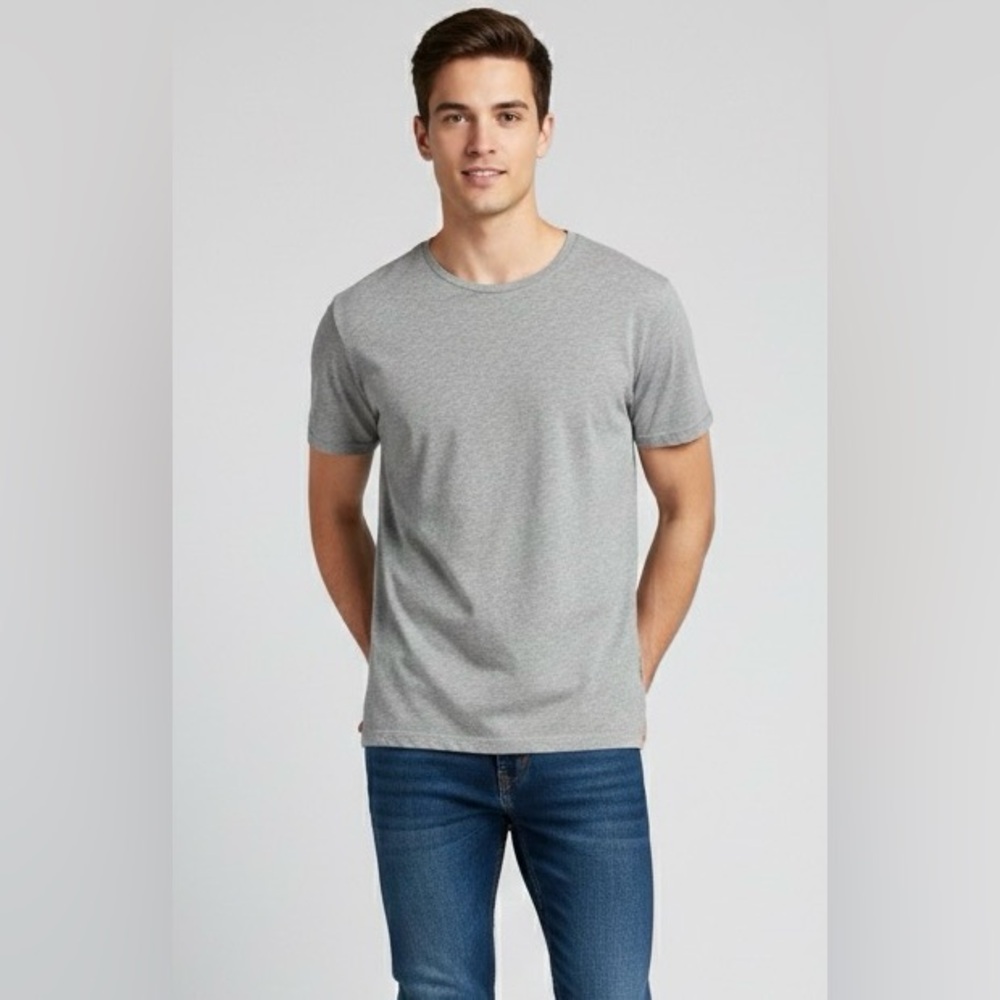Soft, Gray Short-Sleeved T-Shirt, Crew Neck, 100% Cotton, Unisex, Size Small